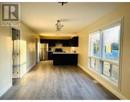 Unit 2 - 83 Cooks Bay Drive, Georgina, ON L4P1M2 Photo 8