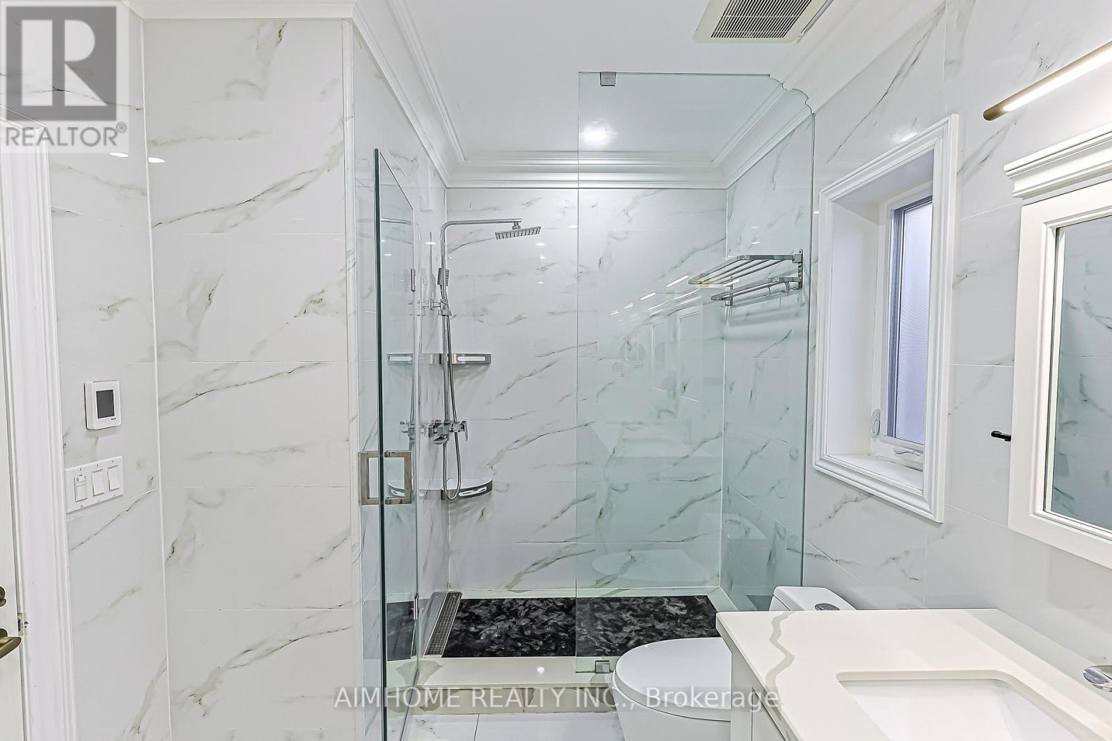 8 PORTIA STREET - 26