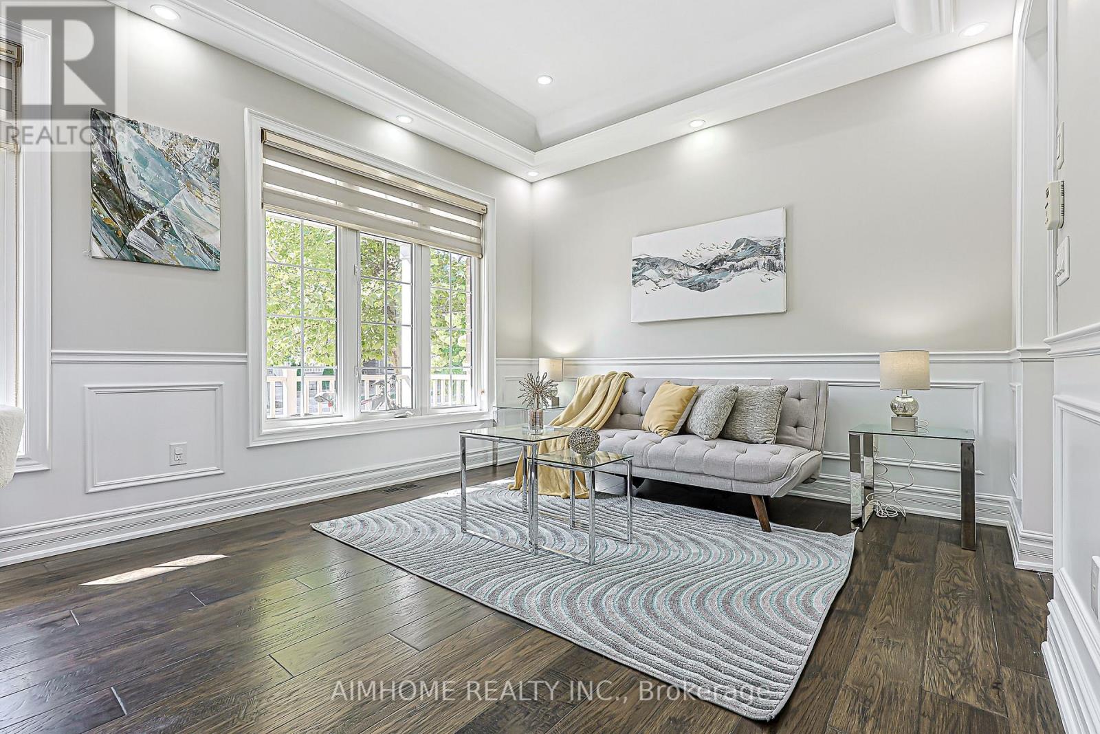 8 PORTIA STREET - 6