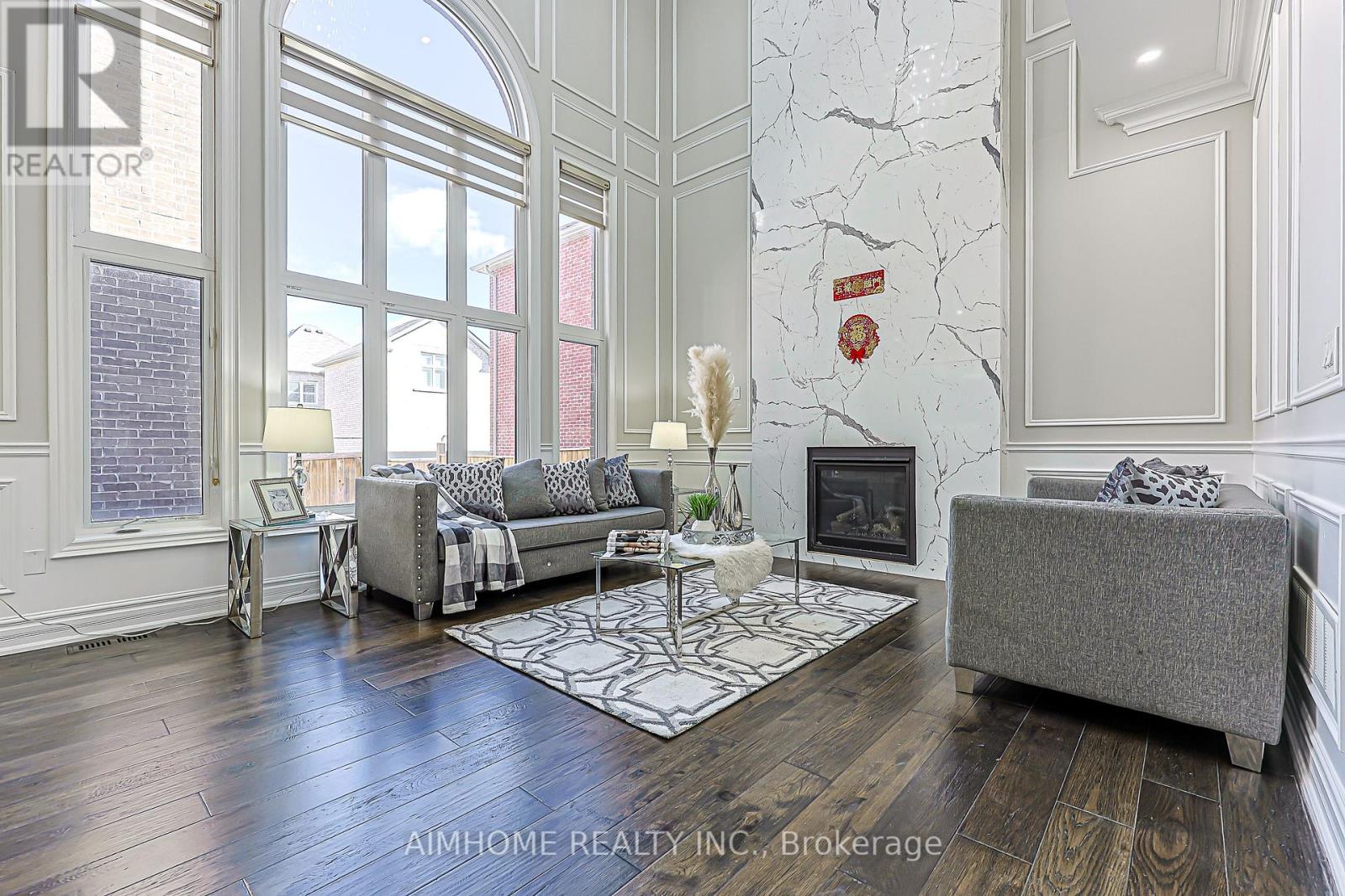 8 PORTIA STREET - 7