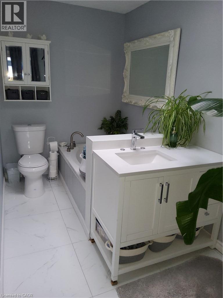 256 SOUTHCOTE Road - Image 15