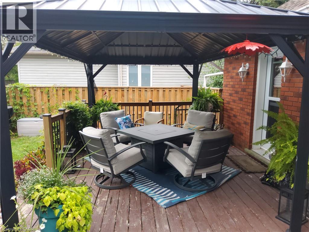 256 SOUTHCOTE Road - Image 24
