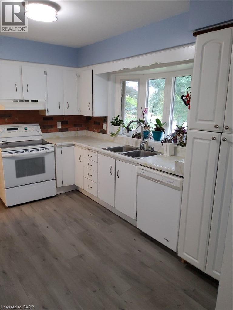256 SOUTHCOTE Road - Image 7