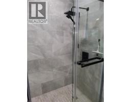 3pc Bathroom - 256 Southcote Road, Hamilton, ON L9G2W1 Photo 10