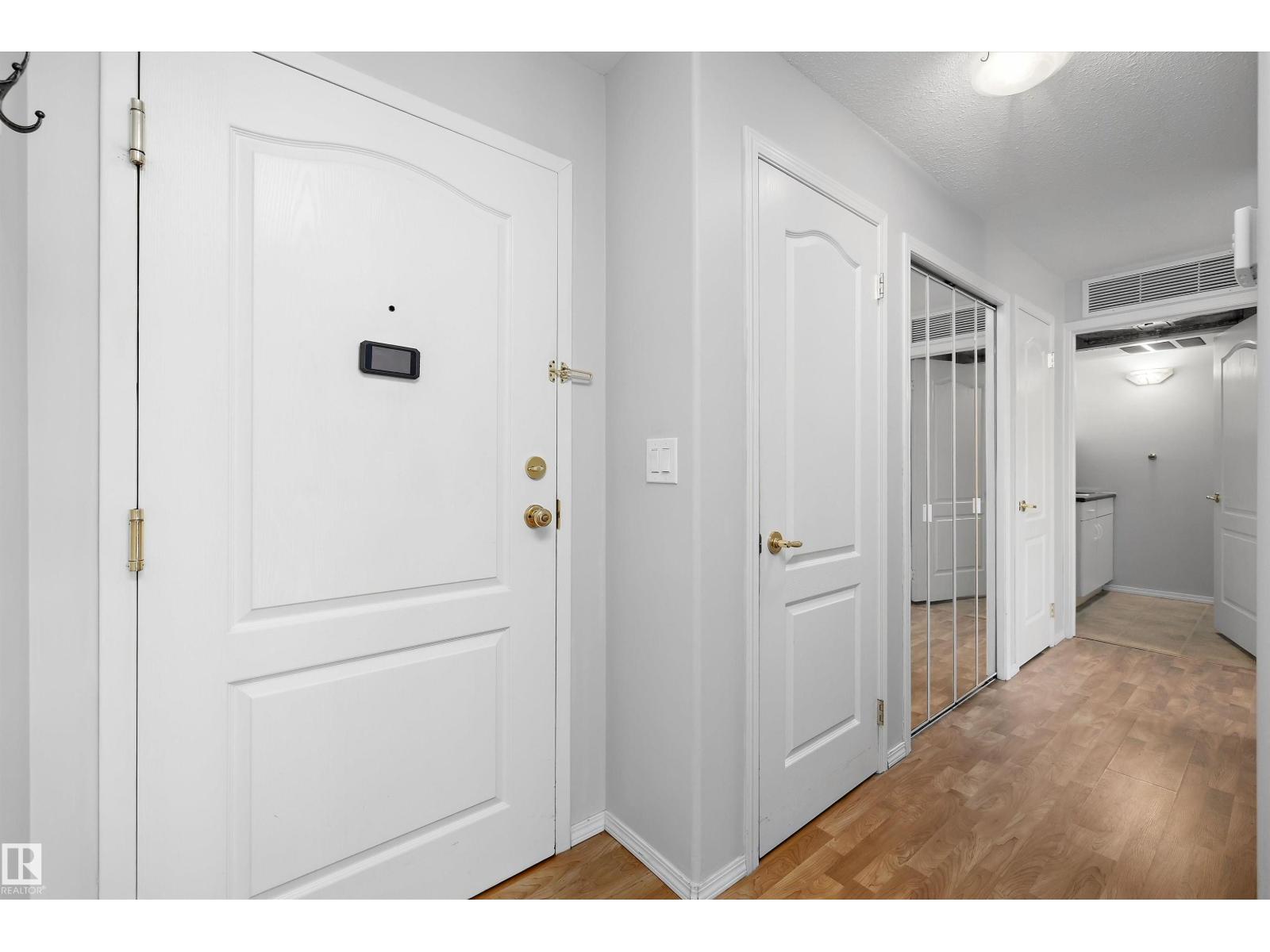 #401 237 YOUVILLE DR E NW - 2