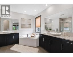 8243 Fortress Drive Sw, Calgary, AB T3H0T8 Photo 27