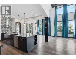 4pc Bathroom - 8243 Fortress Drive Sw, Calgary, AB T3H0T8 Photo 9