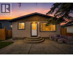 896 Rundlecairn Way NE - photo 3