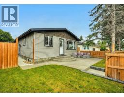 896 Rundlecairn Way NE - photo 2