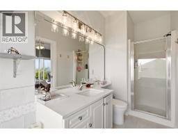 724 Lone Pine Drive, Kelowna, BC V1P1A1 Photo 24