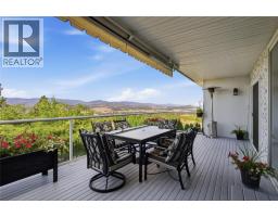 Bedroom - 724 Lone Pine Drive, Kelowna, BC V1P1A1 Photo 15