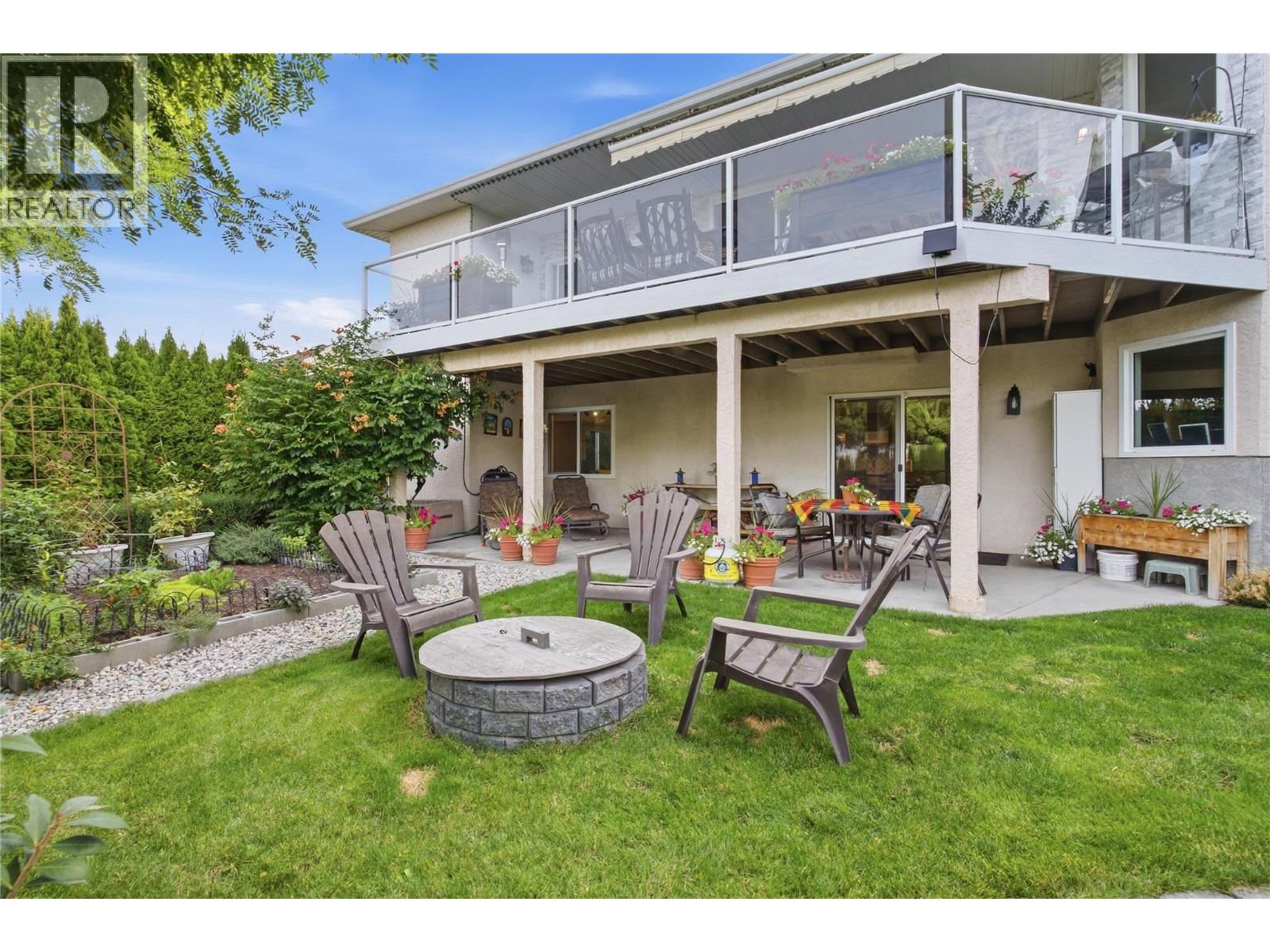 724 Lone Pine Drive, Kelowna