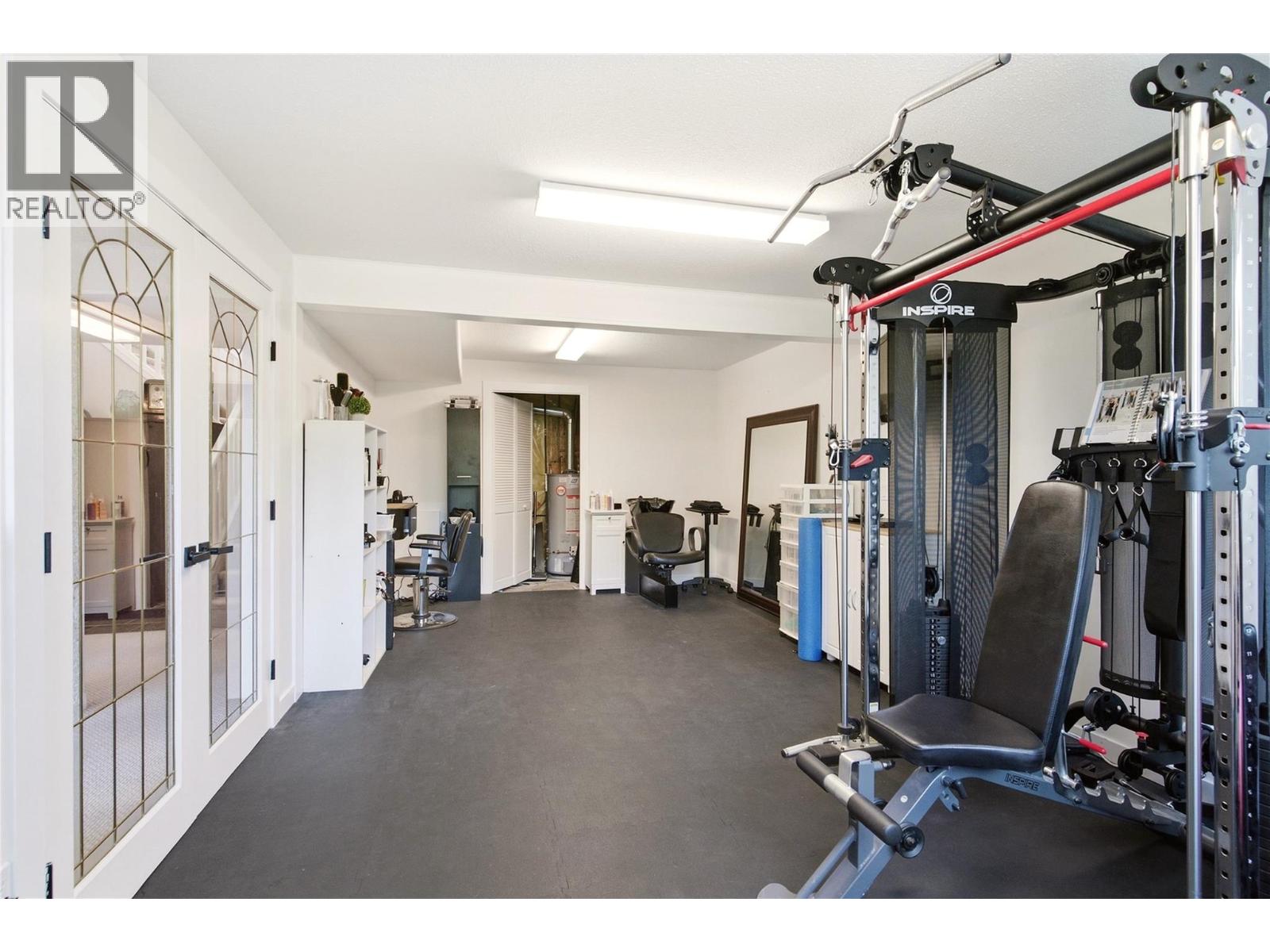 724 Lone Pine Drive, Kelowna