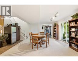 724 Lone Pine Drive, Kelowna, BC V1P1A1 Photo 34