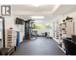 724 Lone Pine Drive, Kelowna, BC V1P1A1 Photo 38