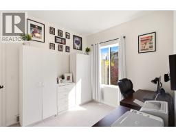 724 Lone Pine Drive, Kelowna, BC V1P1A1 Photo 27