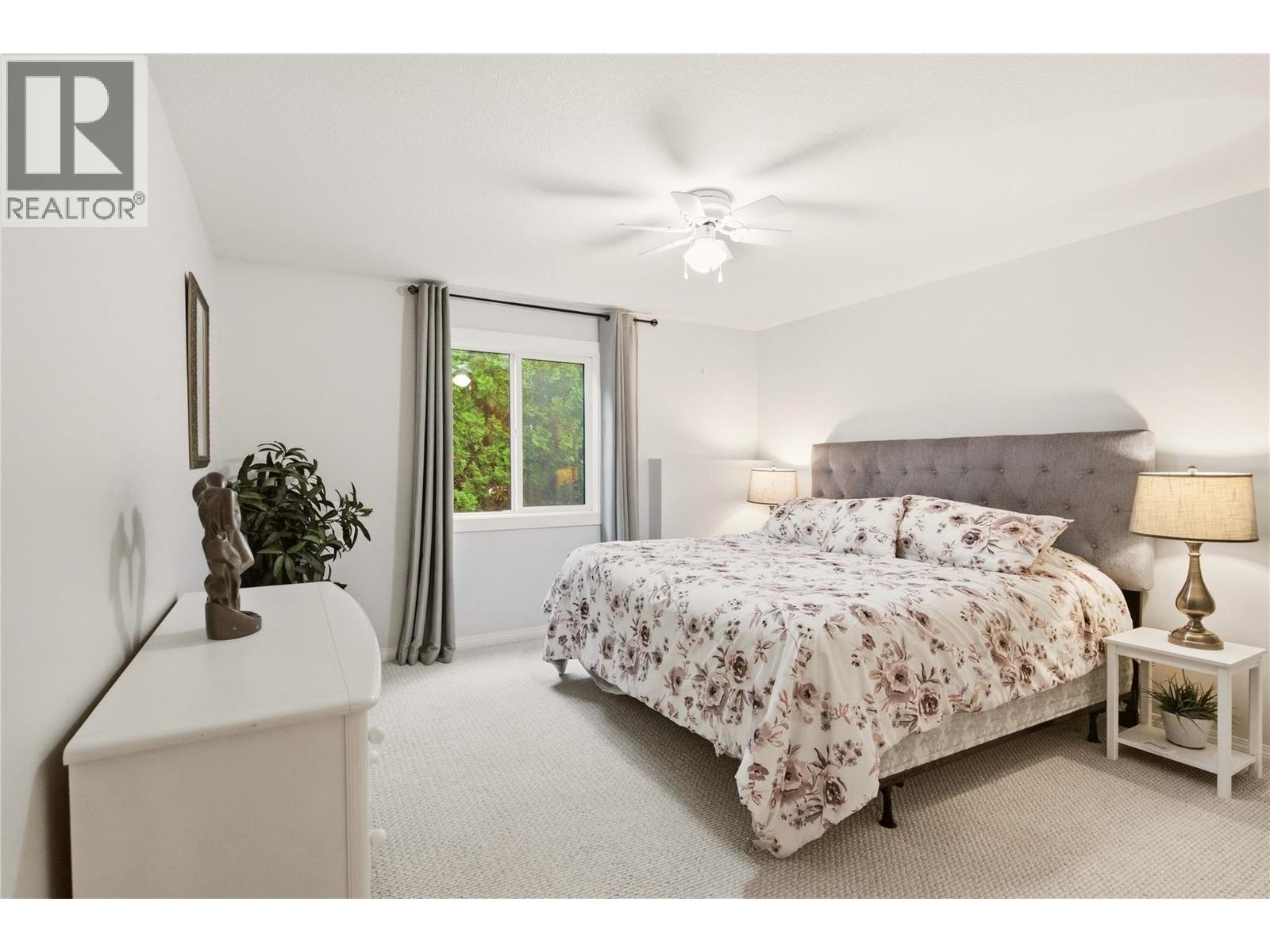 724 Lone Pine Drive, Kelowna