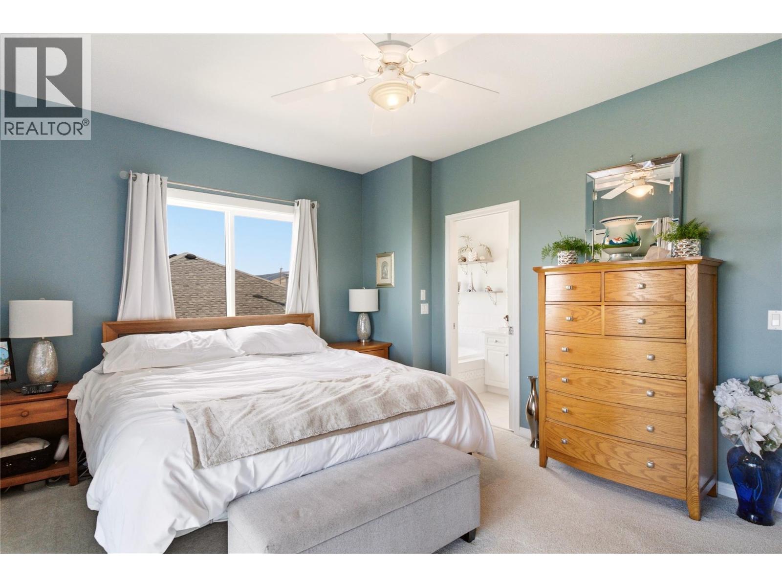 724 Lone Pine Drive, Kelowna