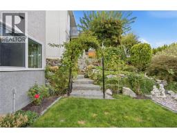 724 Lone Pine Drive, Kelowna, BC V1P1A1 Photo 52