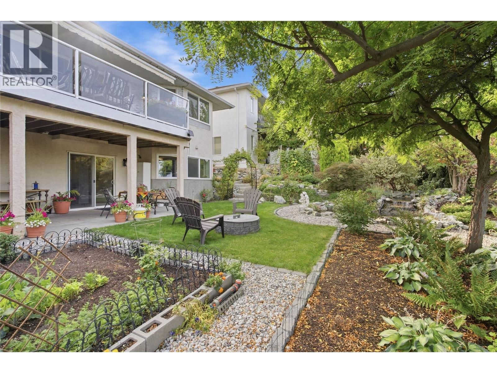 724 Lone Pine Drive, Kelowna