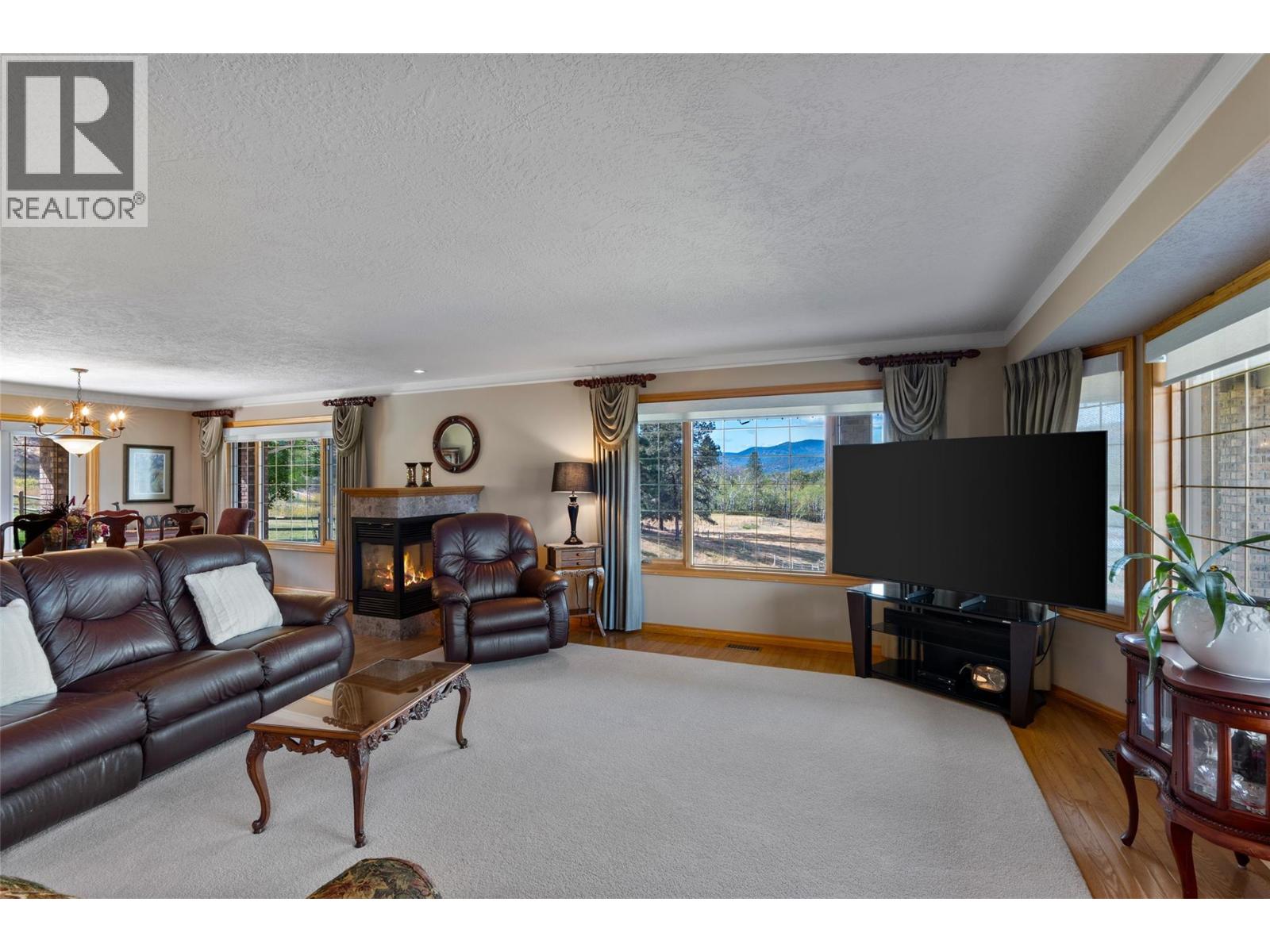 3088 Fox Farm Road, Merritt