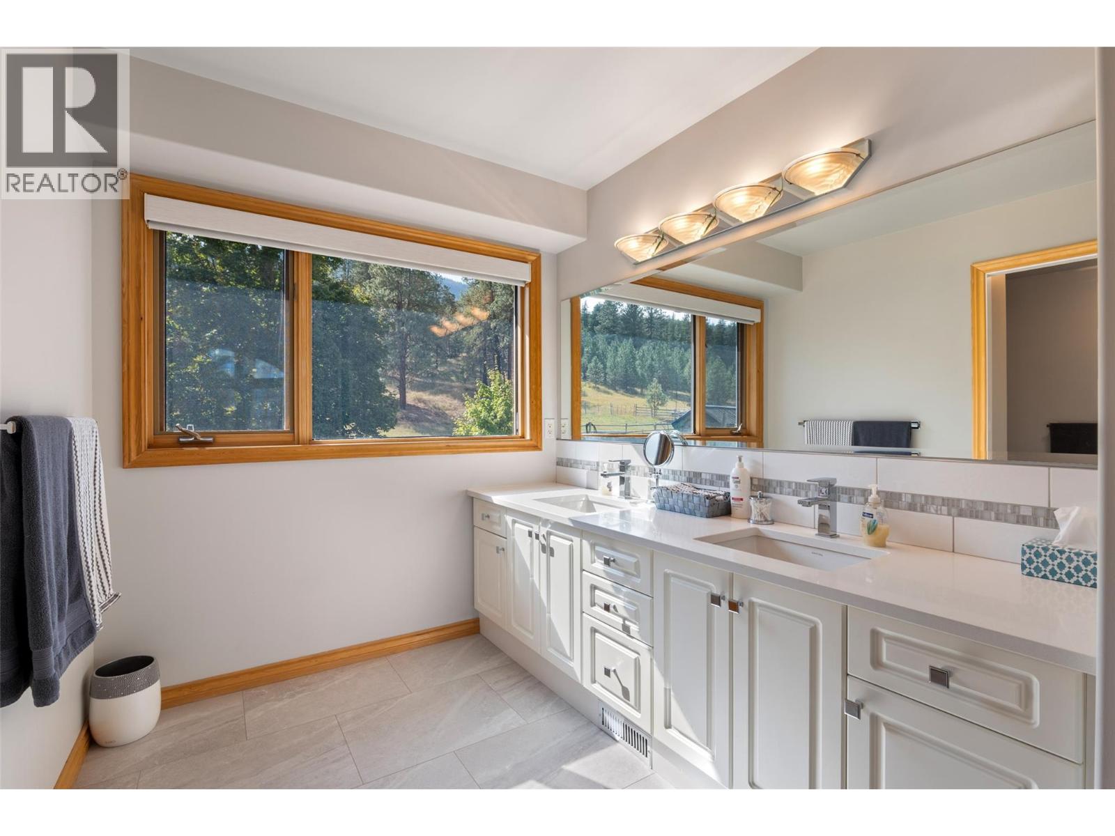 3088 Fox Farm Road, Merritt
