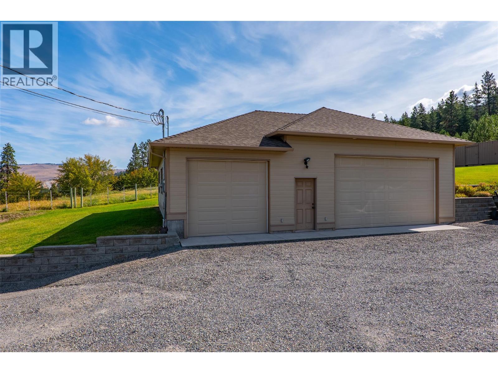 3088 Fox Farm Road, Merritt