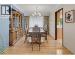 Entrance - 2056 Skyline Cres, Central Saanich, BC V8M1M6 Photo 17