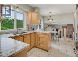 2056 Skyline Cres, Central Saanich, BC V8M1M6 Photo 18