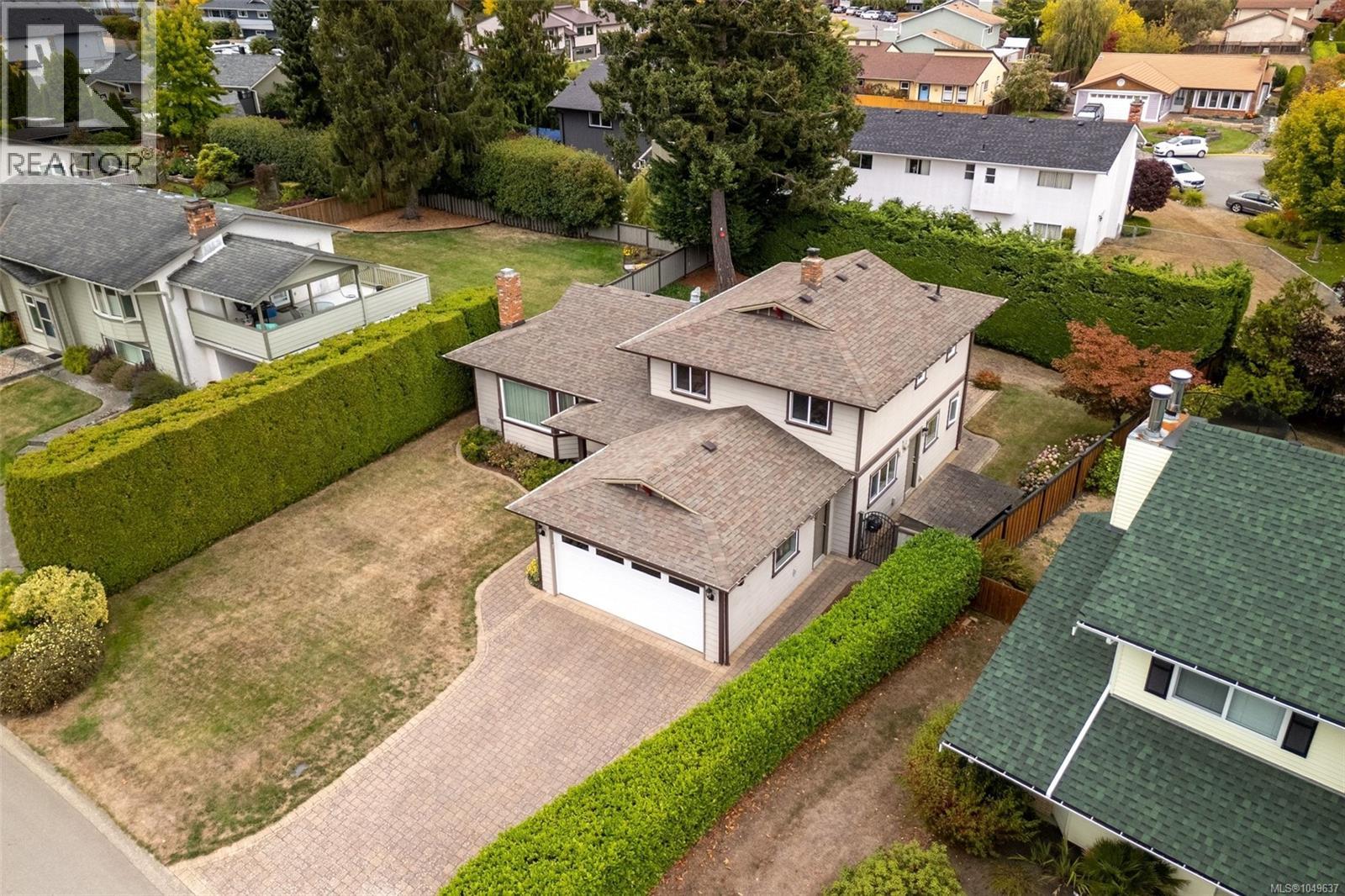 2056 Skyline Cres - 5