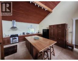 Dining room - Dl389 Mcbride Bay, Nootka Island, BC V0P1X0 Photo 8