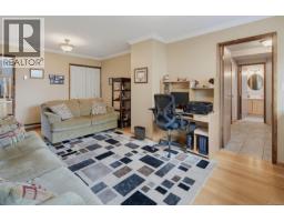 2056 Skyline Cres, Central Saanich, BC V8M1M6 Photo 26