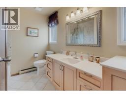 2056 Skyline Cres, Central Saanich, BC V8M1M6 Photo 34