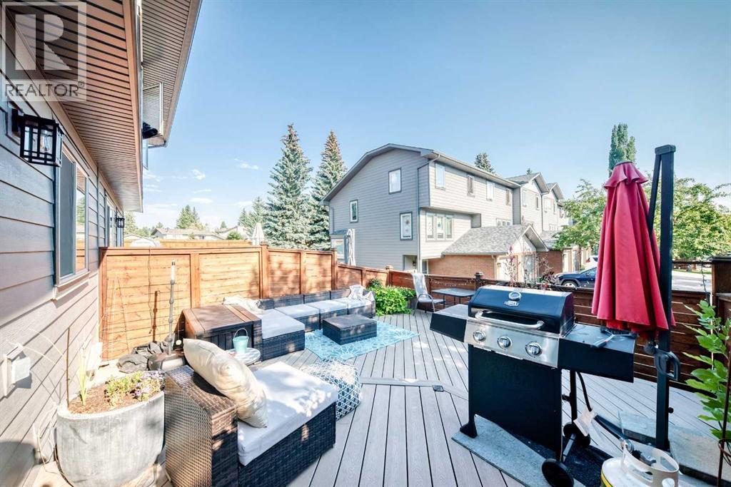 #6 64 woodacres Crescent SW - 19