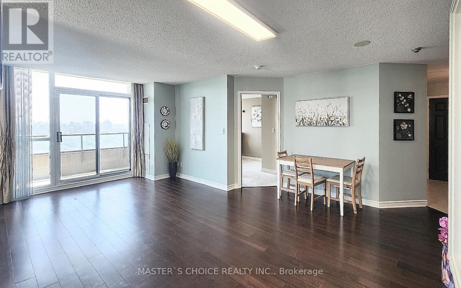 Photo of 2805 - 18 SPRING GARDEN AVENUE