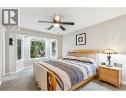 4pc Bathroom - 5815 Dalhousie Drive Nw, Calgary, AB T3A1T2 Photo 15