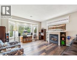 Den - 5815 Dalhousie Drive Nw, Calgary, AB T3A1T2 Photo 7