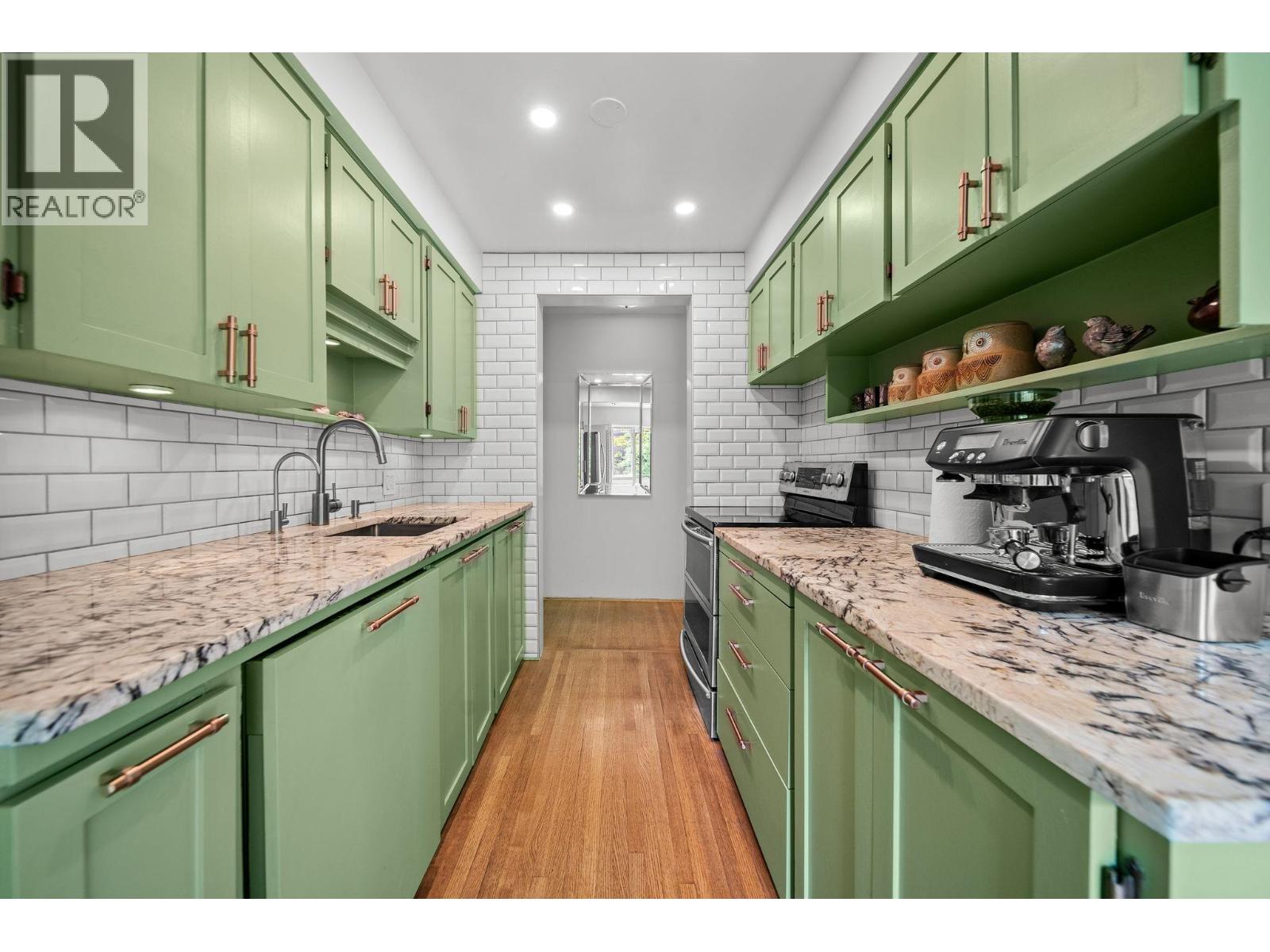 204 5475 VINE STREET, Vancouver