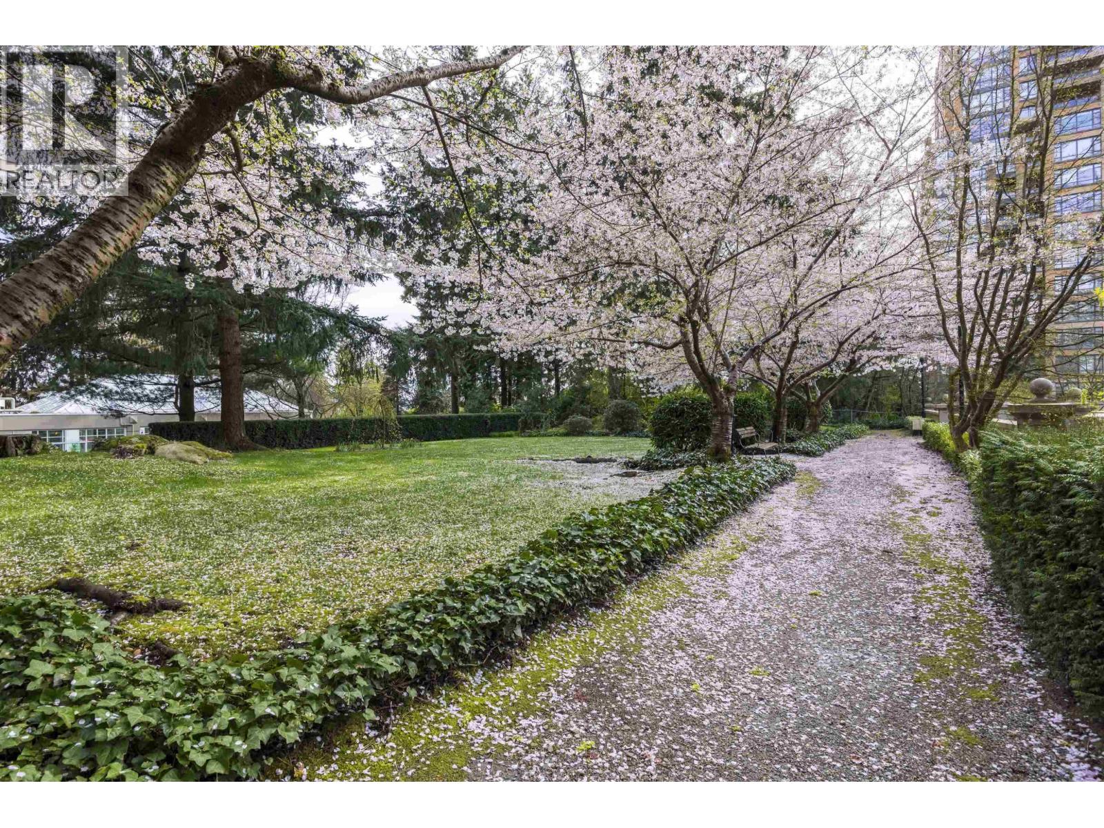 1104 6888 STATION HILL DRIVE, Burnaby