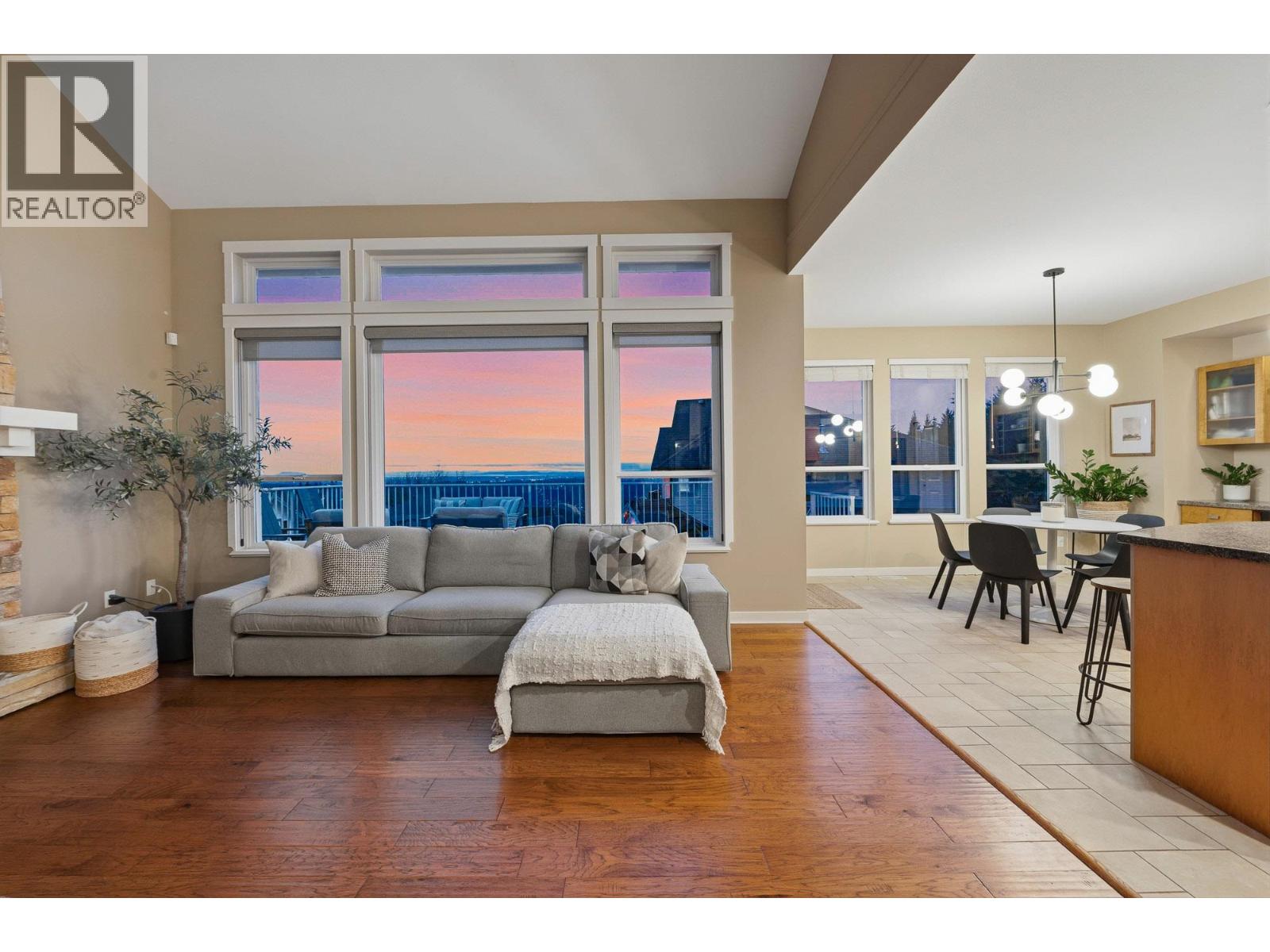 4 HICKORY DRIVE, Port Moody