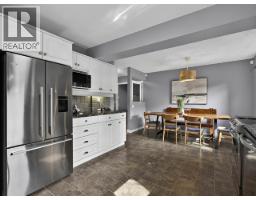 1206 Secret Court, Coquitlam, BC V3B5S6 Photo 10