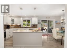 4784 Tamarack Place, Sechelt, BC V7Z0E8 Photo 13