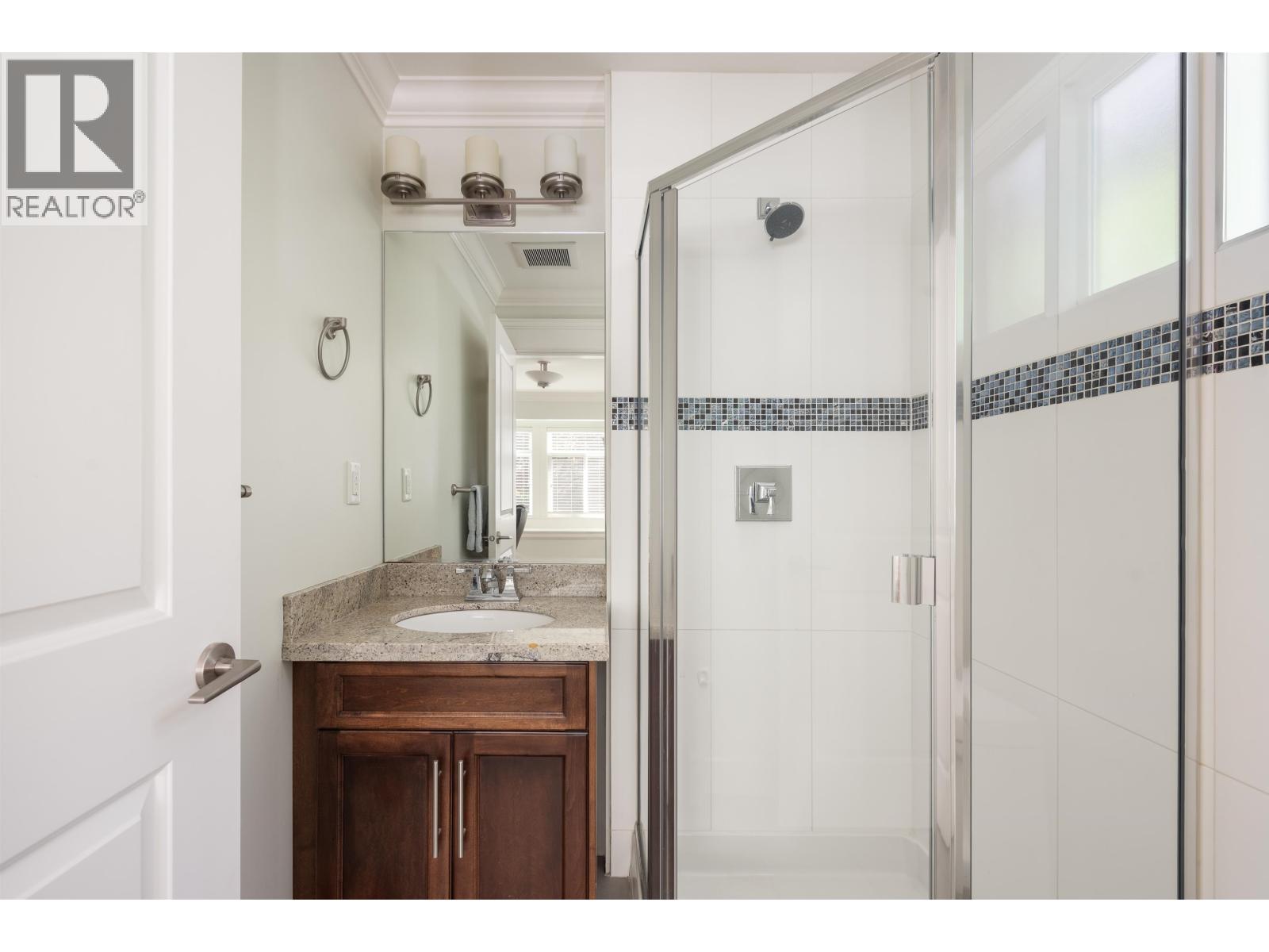 362 E 21ST STREET, North Vancouver