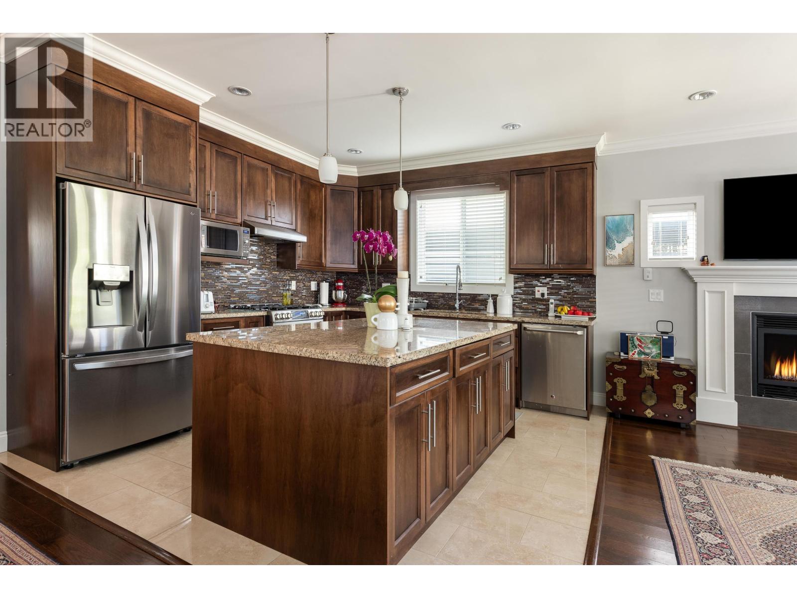 362 E 21ST STREET, North Vancouver