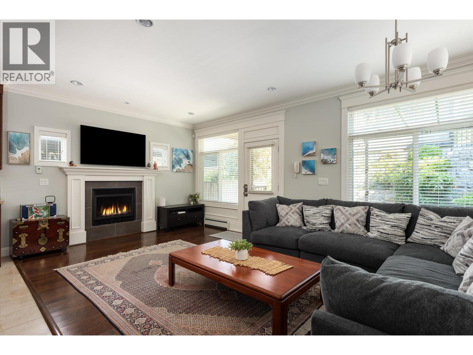 362 E 21ST STREET, North Vancouver