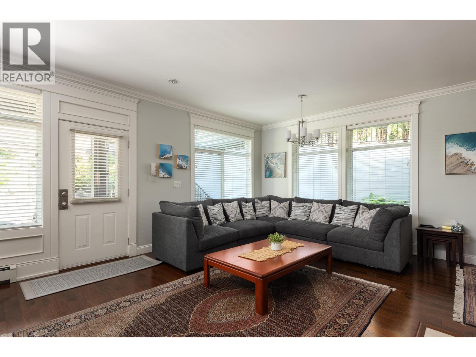 362 E 21ST STREET, North Vancouver