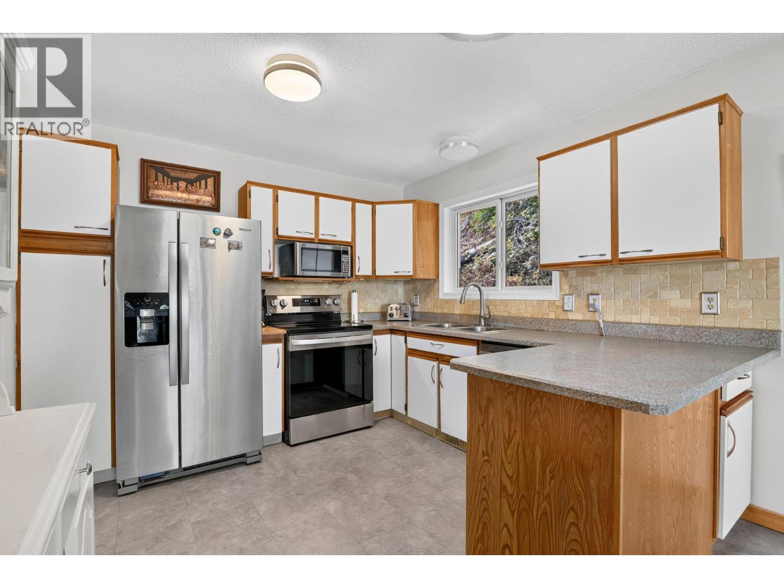 3246 McGinnis Road, West Kelowna