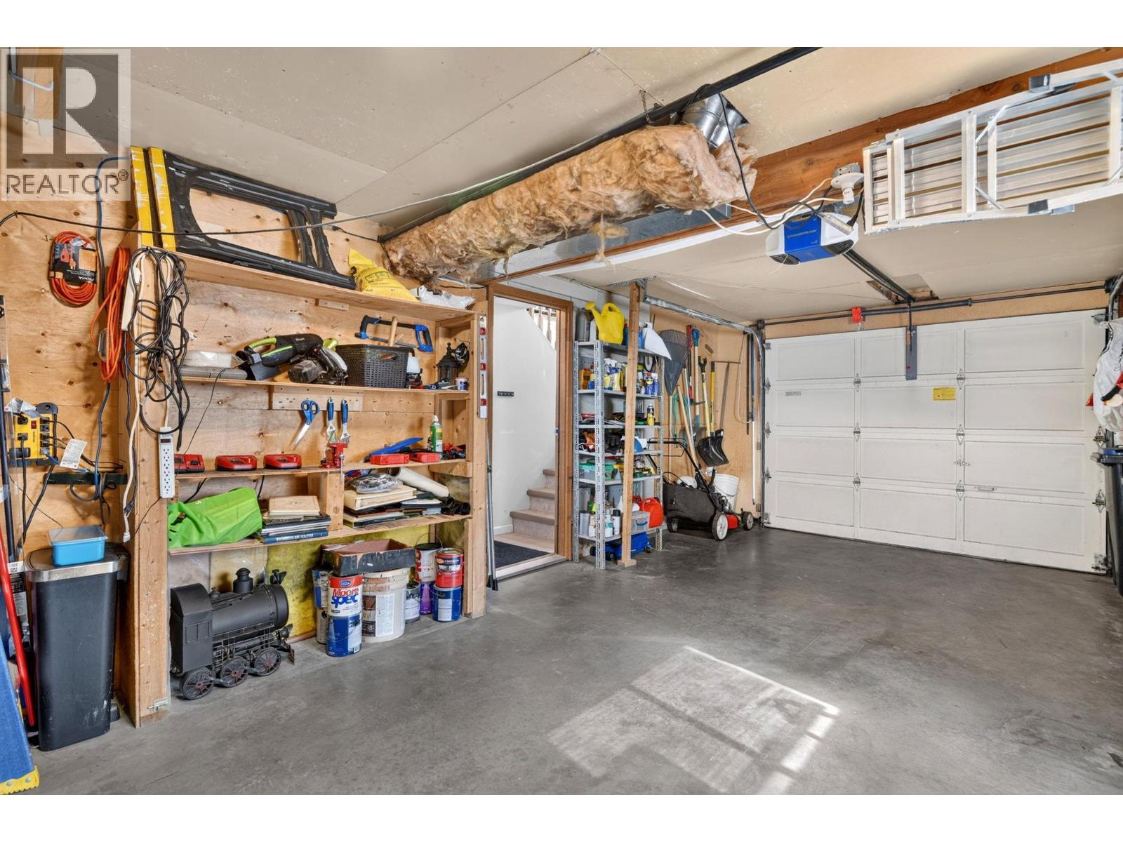 3246 McGinnis Road, West Kelowna