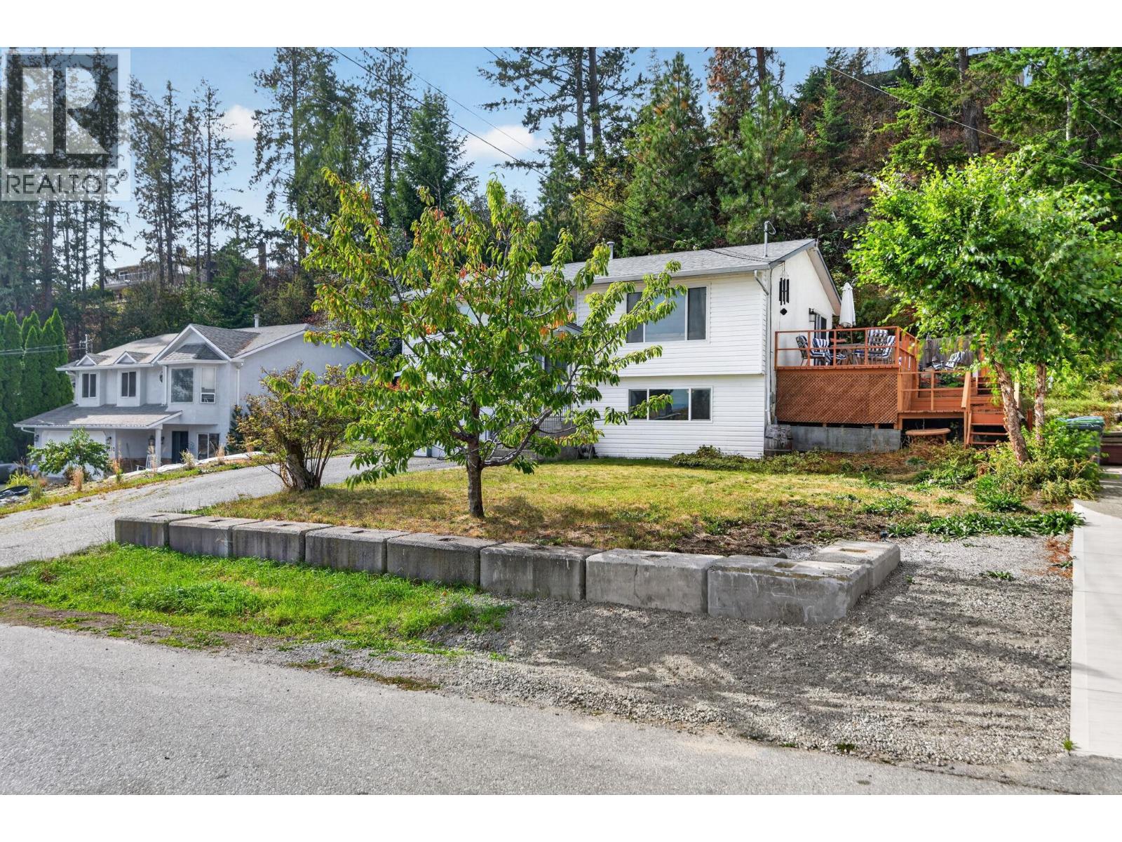 3246 McGinnis Road, West Kelowna