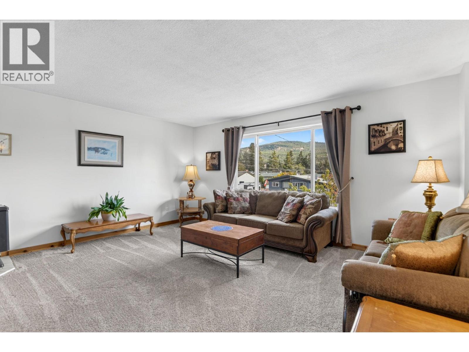 3246 McGinnis Road, West Kelowna